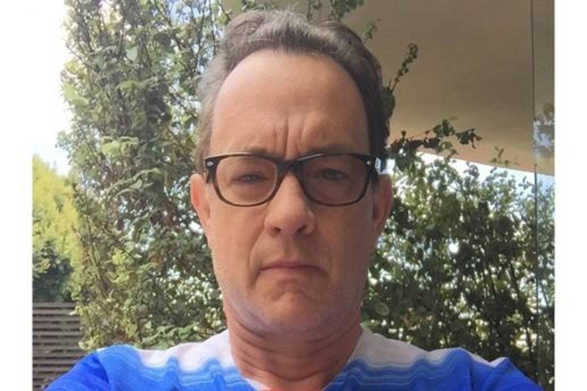Tom Hanks le regala máquina de escribir a niño buleado por llamarse Corona