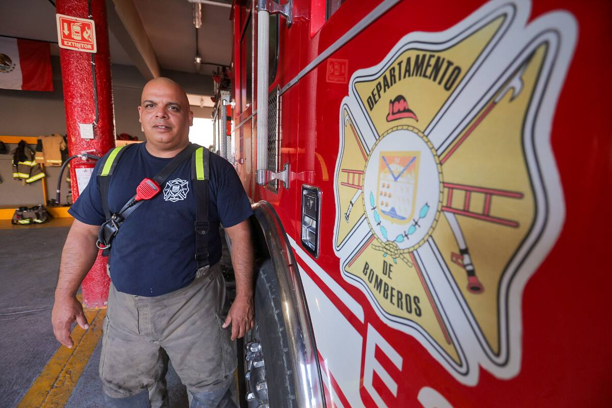 Su mamá lo obligó a entrar al Departamento de Bomberos y en dos semanas se convirtió en otra persona: Ser bombero le cambió la vida