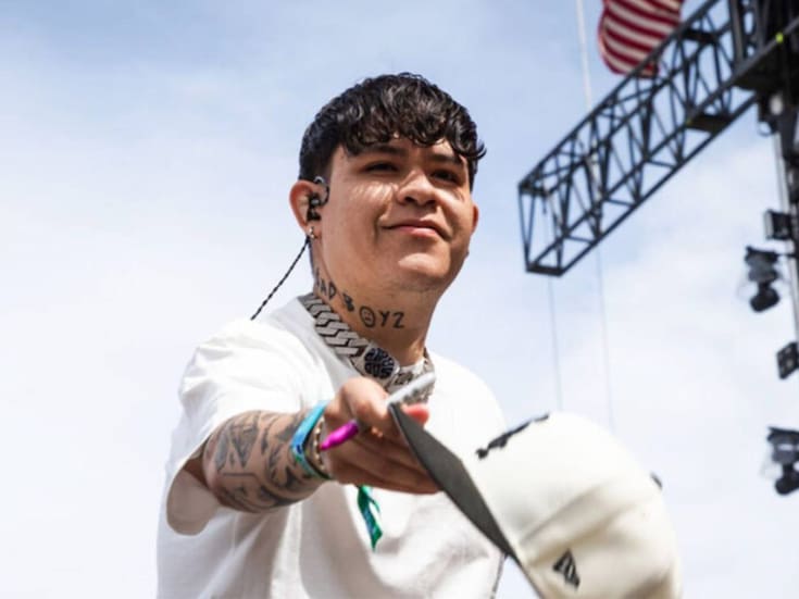 Junior H comparece ante la Fiscalía de Jalisco por presunta apología del delito