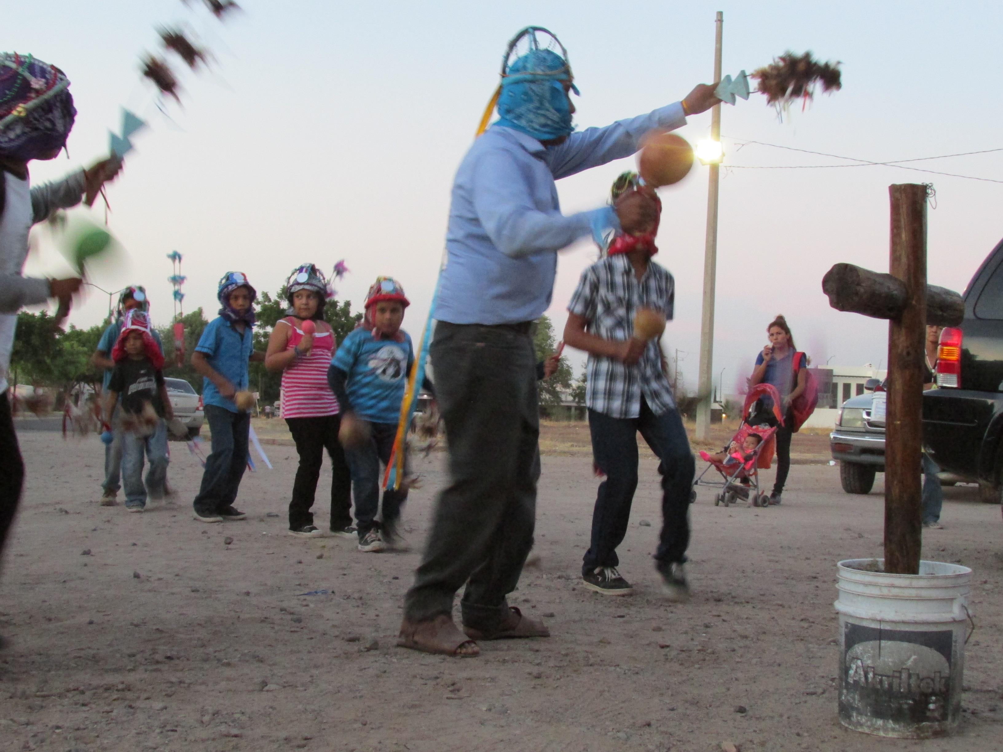Danzan matachines al ritmo del corazón del niño Jesús