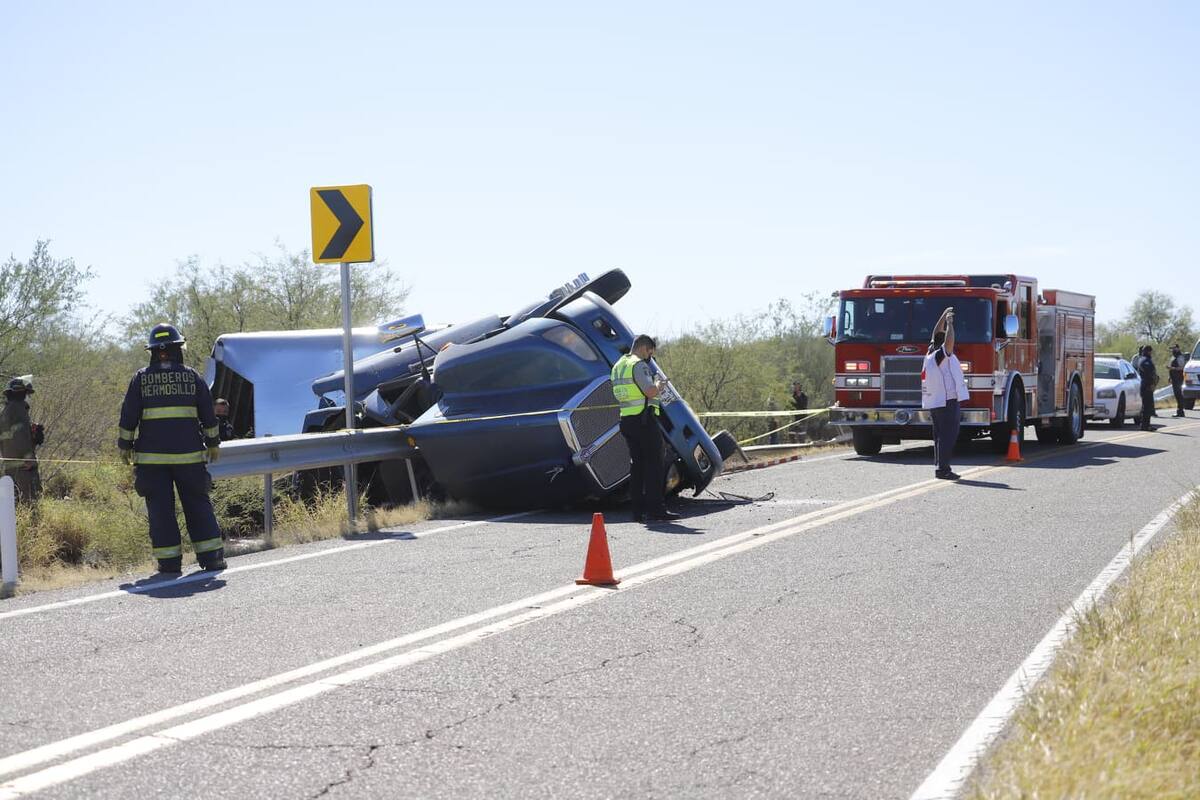 Pierden la vida madre e hija en accidente carretero
