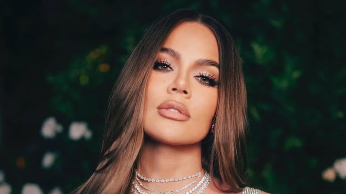 Khloé Kardashian revela tener cuatro años de celibato: “Tengo telarañas ahí abajo”