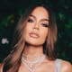 Khloé Kardashian revela tener cuatro años de celibato: “Tengo telarañas ahí abajo”