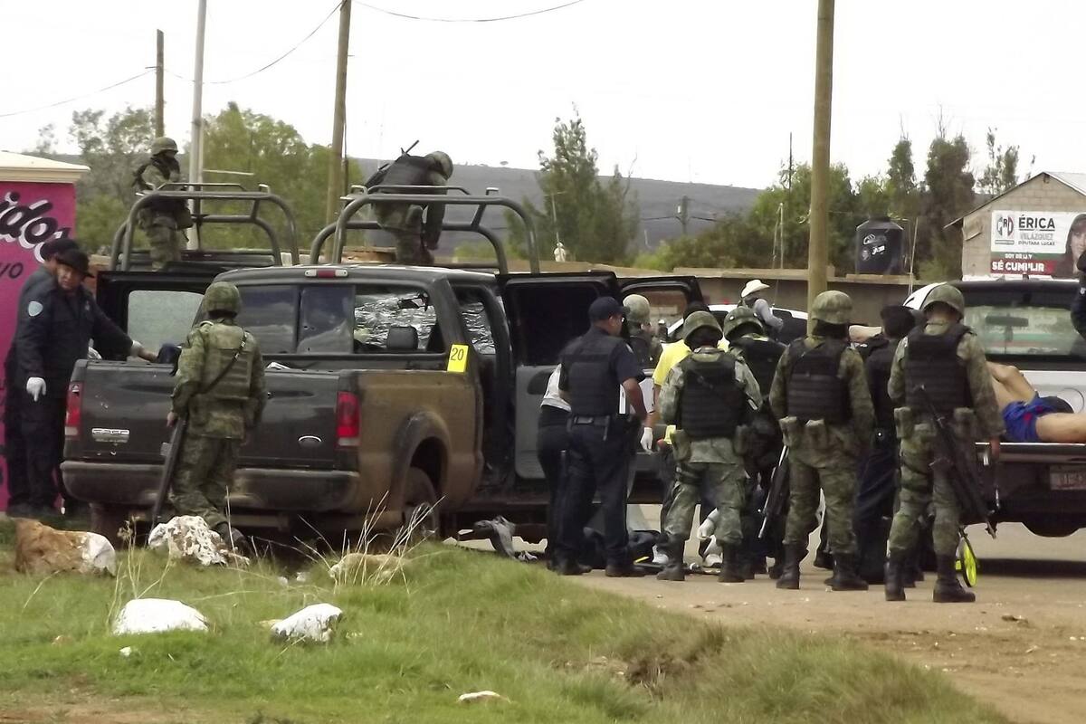 Reportan al menos 18 muertos en enfrentamiento armado en los límites de Zacatecas