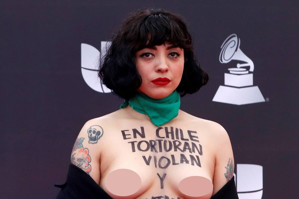 Inspira protesta de Mon Laferte por Chile