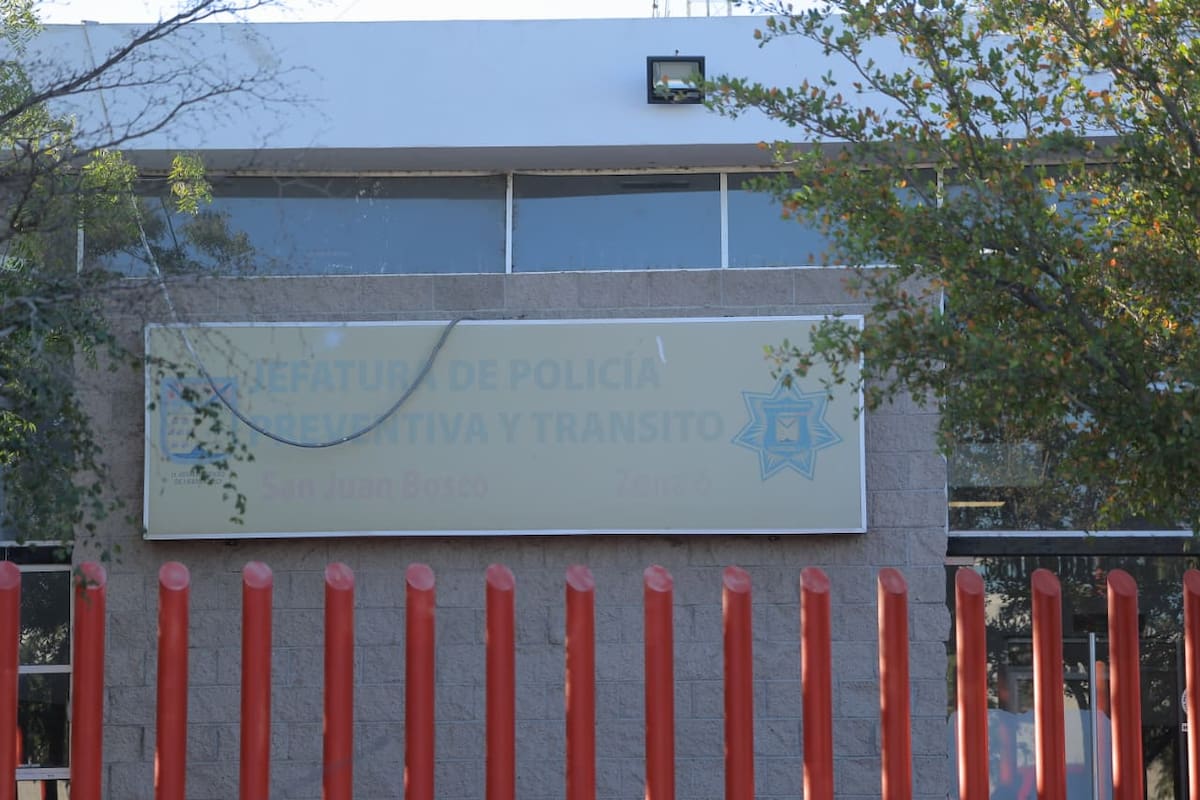 Captura Policía de Hermosillo a dos jóvenes con arma de uso exclusivo del Ejército. Foto: GH