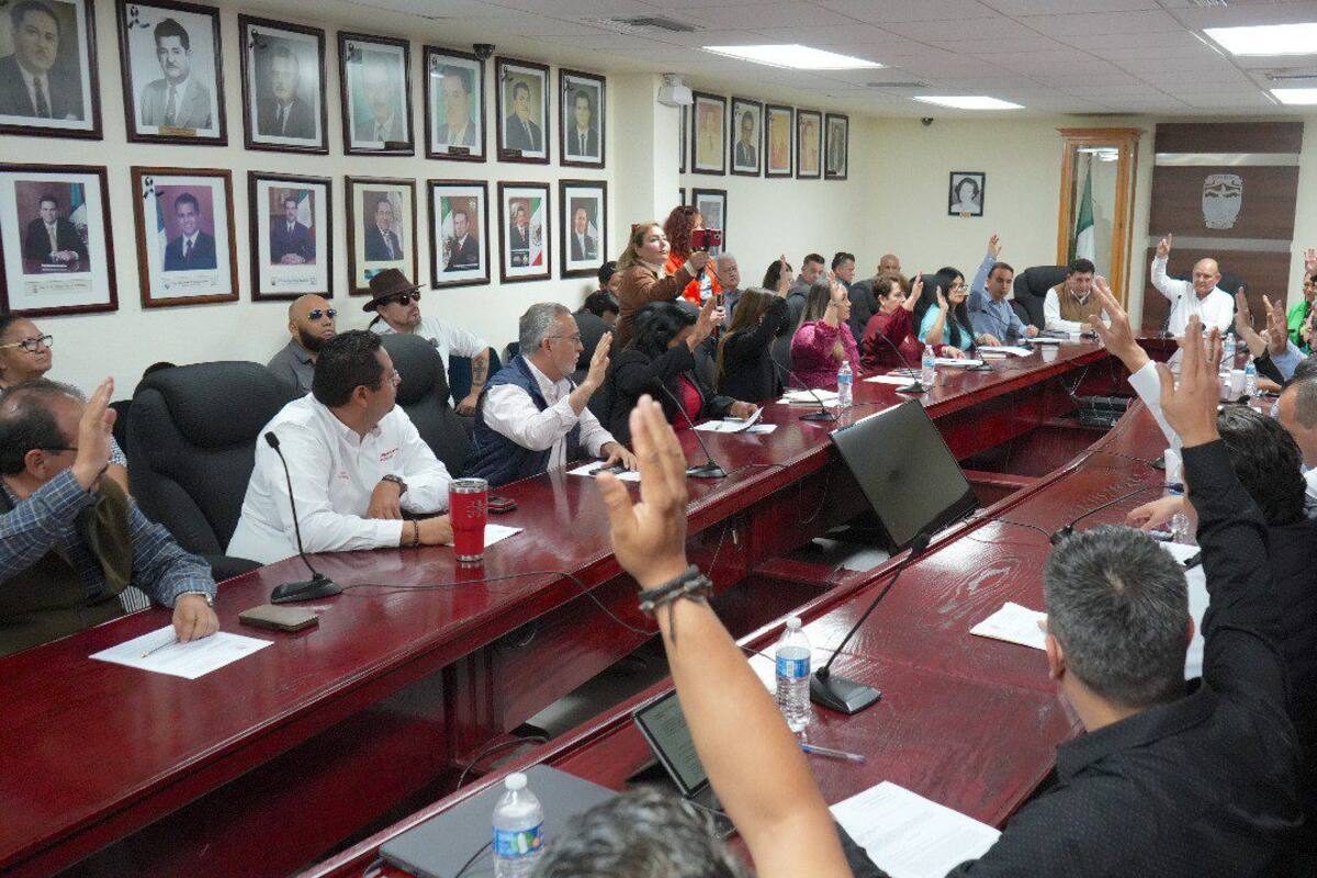 Otorga Cabildo licencia a Presidente Municipal