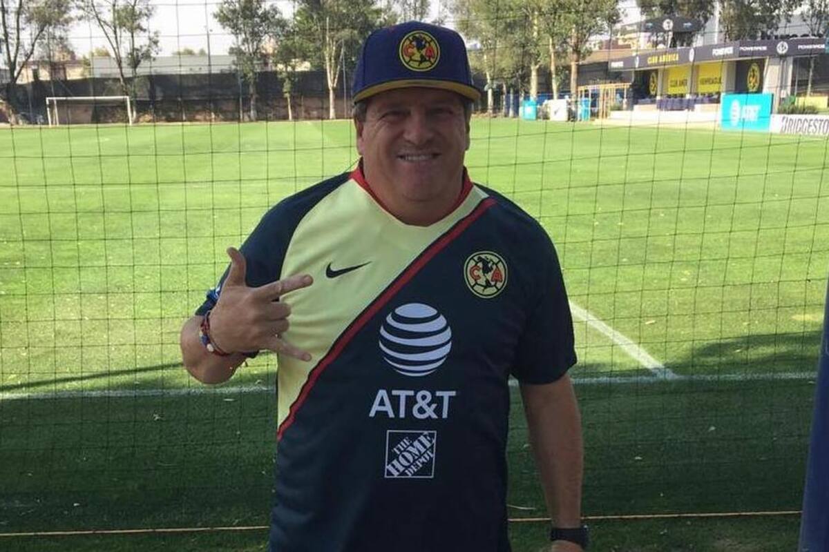 Coronavirus arruina festejo de cumpleaños del "Piojo" Herrera