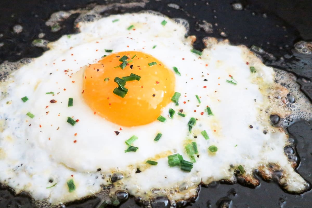 ¿Qué pasa si cenas huevo?