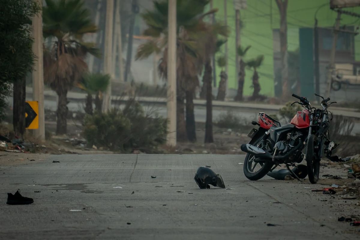 El accidente provocó un fuerte congestionamiento que se extendió hasta el bulevar 2000 durante varias horas. Foto: Border Zoom