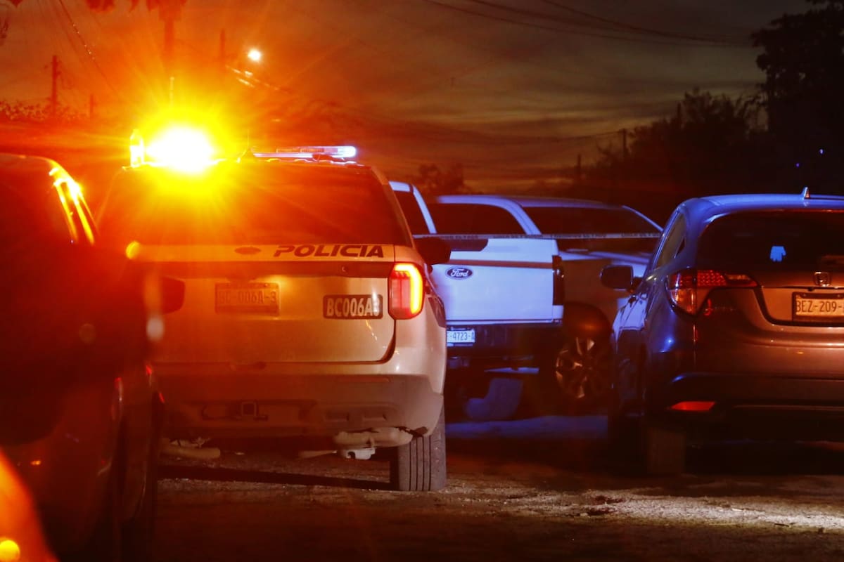 Muere mujer en choque frontal entre dos vehículos en carretera del Valle de Mexicali