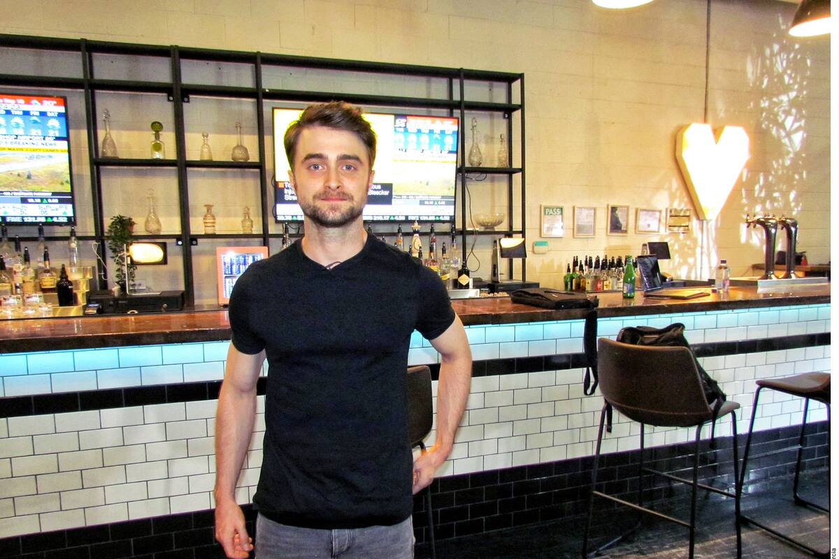 'Me niego absolutamente a ese mundo', Daniel Radcliffe se mantiene alejado de las redes sociales