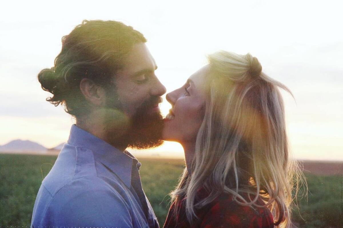 Mujer confiesa que su esposo es homosexual y "no le molesta"; tienen dos hijas