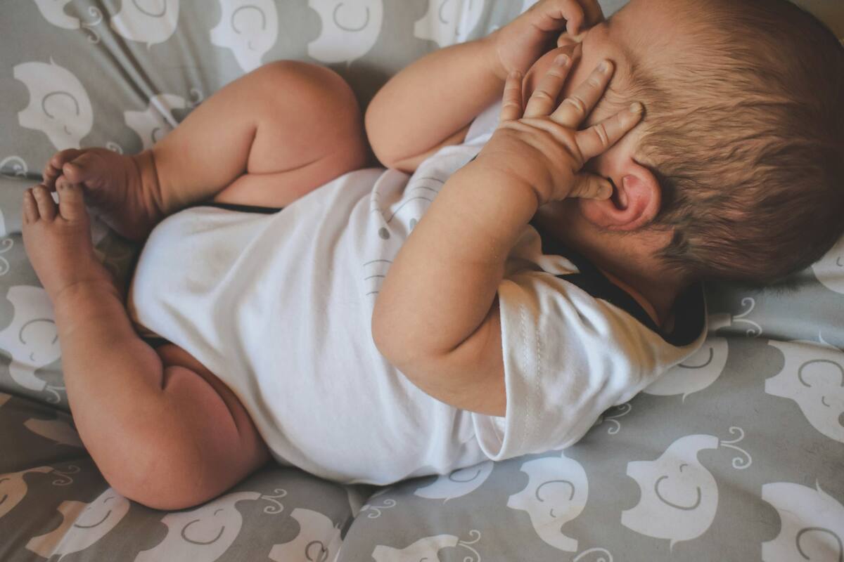 Madre de California golpeó brutalmente a su bebé de 5 semanas; le fracturó el cránero y le rompió 16 huesos porque “lloraba mucho”