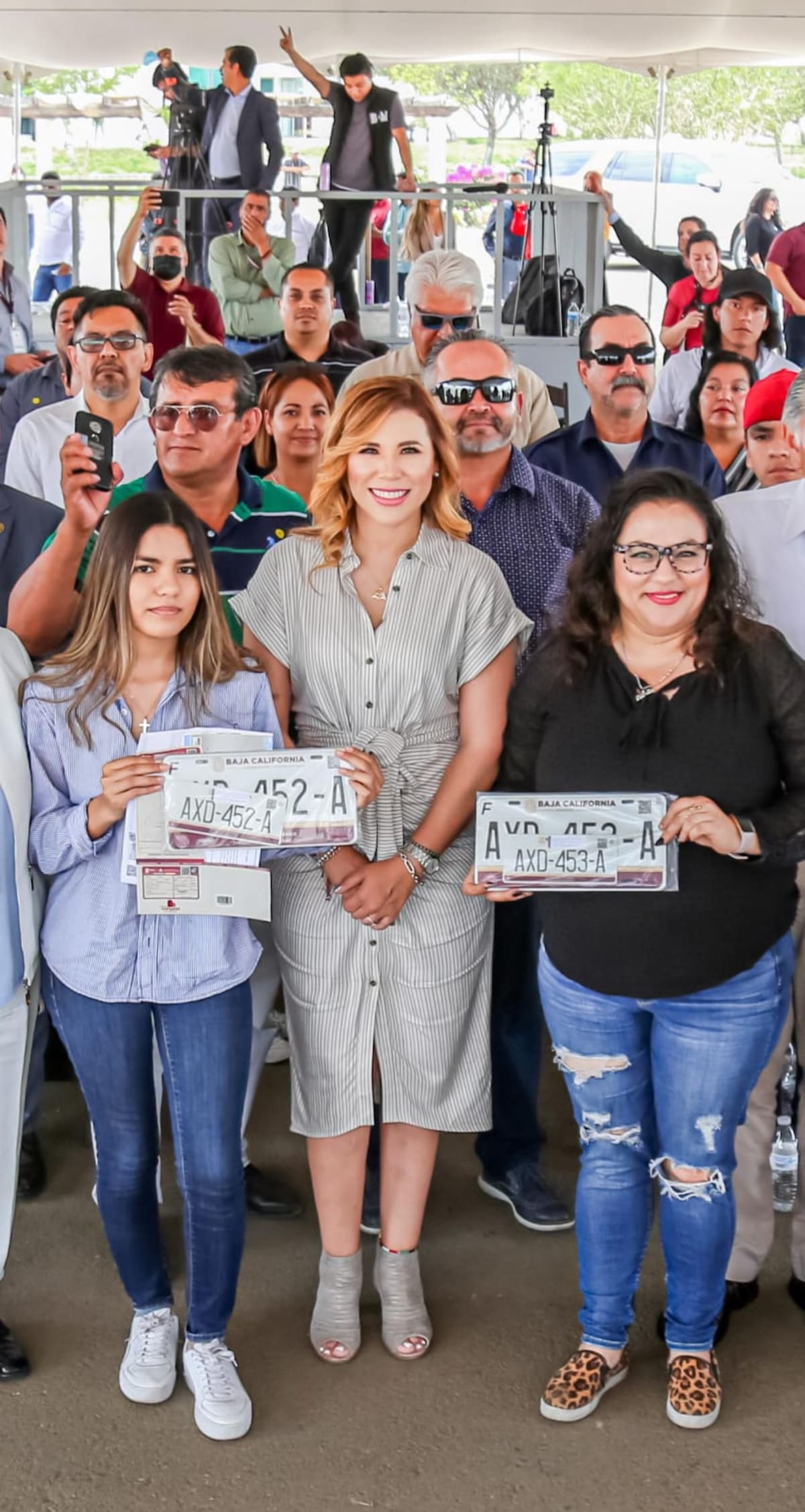 Los descuentos y condonaciones en trámites vehiculares en Baja California permanecerán vigentes hasta el 30 de junio e incluyen refrendo, cambio de propietario y multas. Foto: Cortesía.