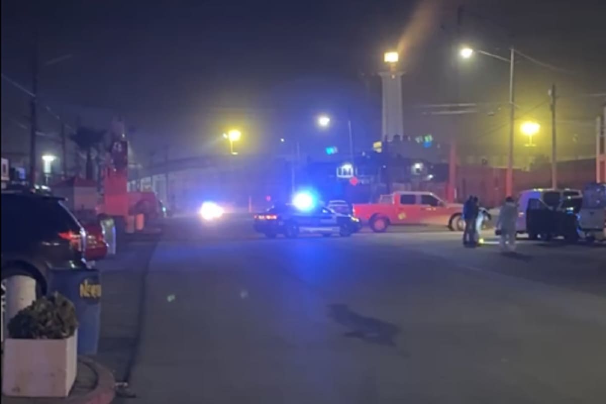 Asesinan a mujer a bordo de camioneta en Playas de Tijuana