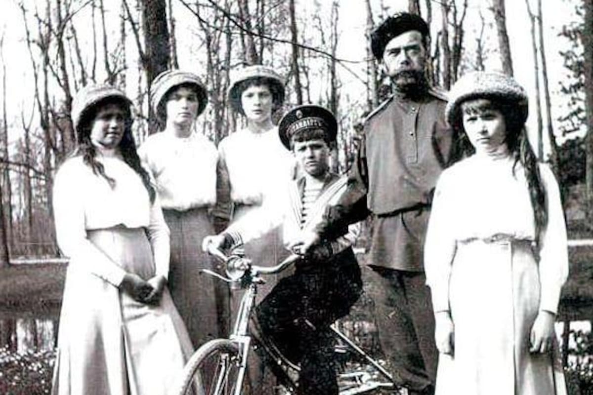 Un día como hoy, hace 103 años, asesinaron a toda la familia Romanov