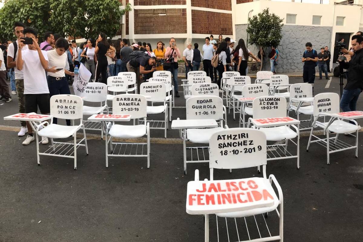 Estudiantes de Jalisco piden justicia por compañeros asesinados