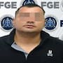 Irrumpió en una casa con dos personas para golpear a un hombre con un bat