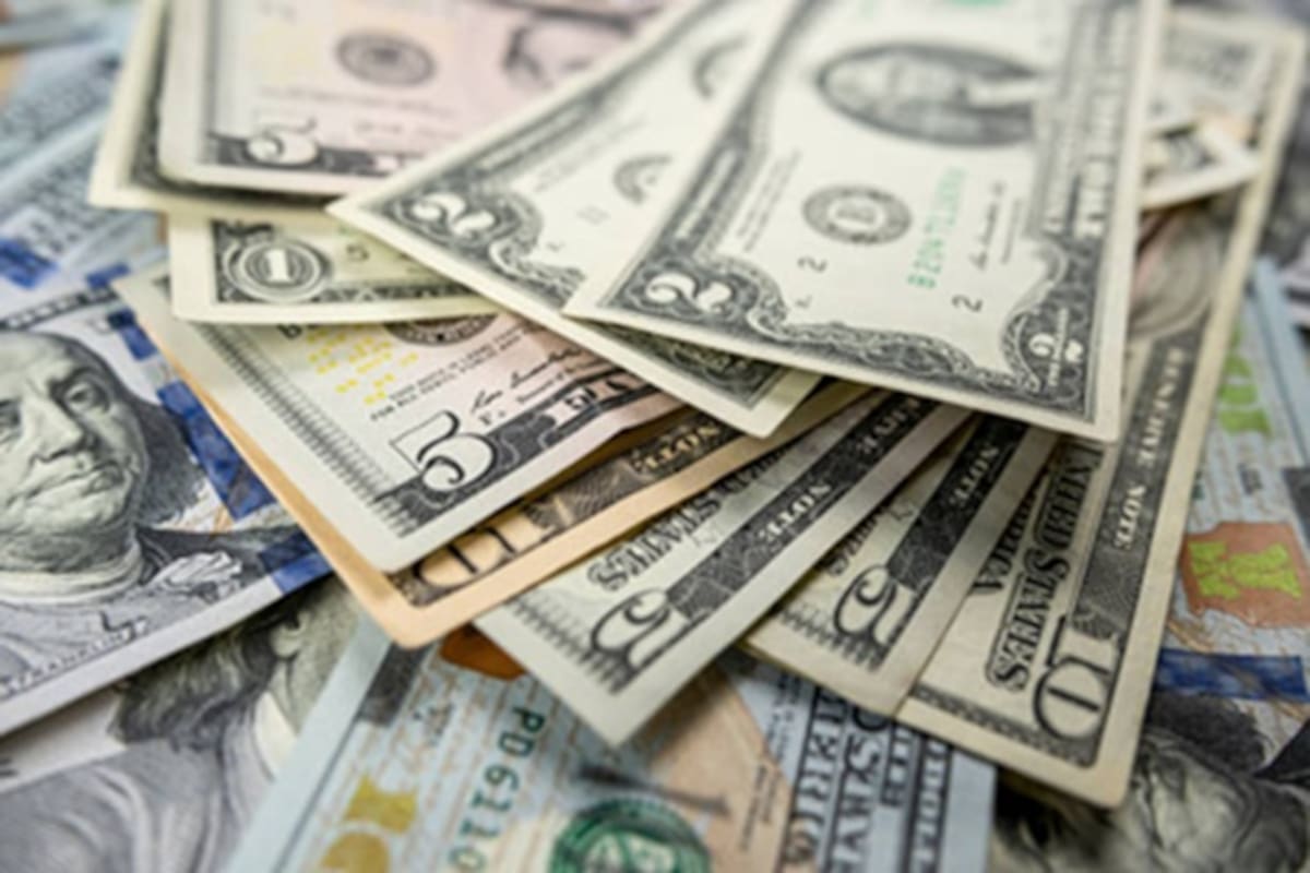 Continúa el sobreprecio en las casas de cambio