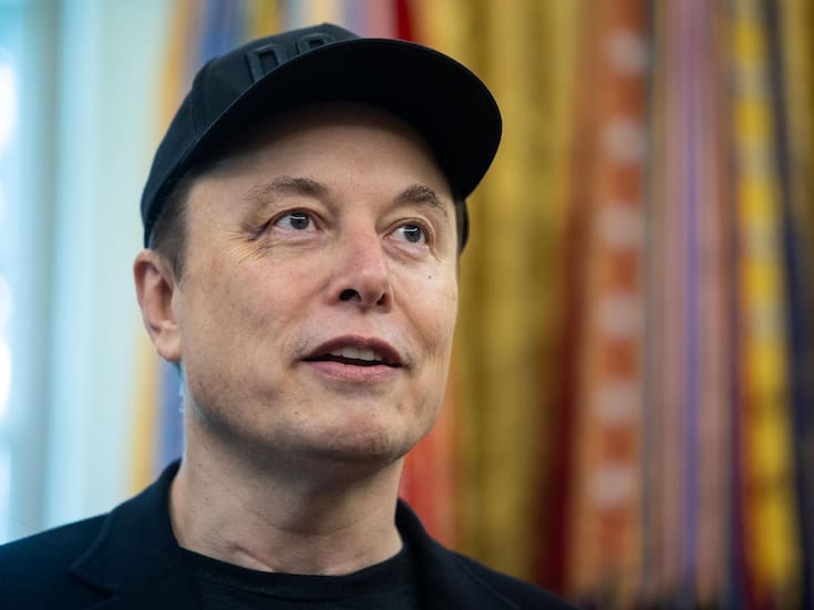 Elon Musk se convirtió en la única persona en el mundo con una fortuna de 700 mil millones de dólares