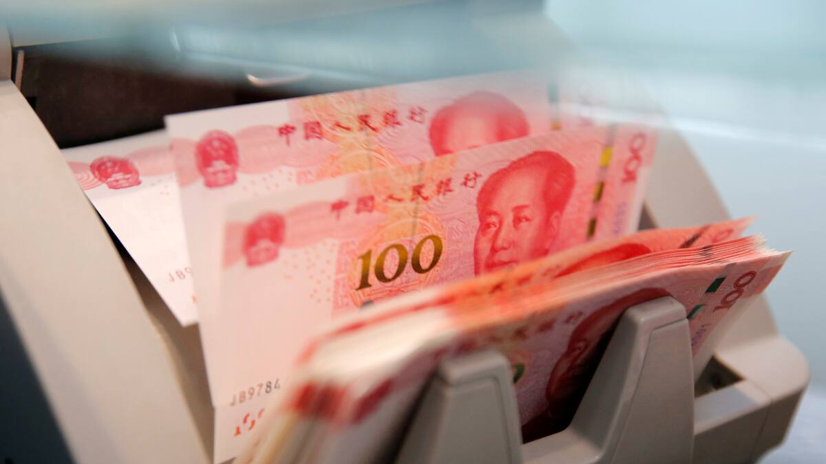 Banco central de China recorta sus tasas de interés; busca combatir la ralentización de su economía