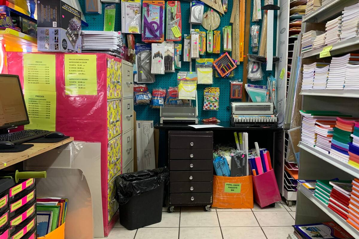 Suben ventas en papelerías por el regreso a clases