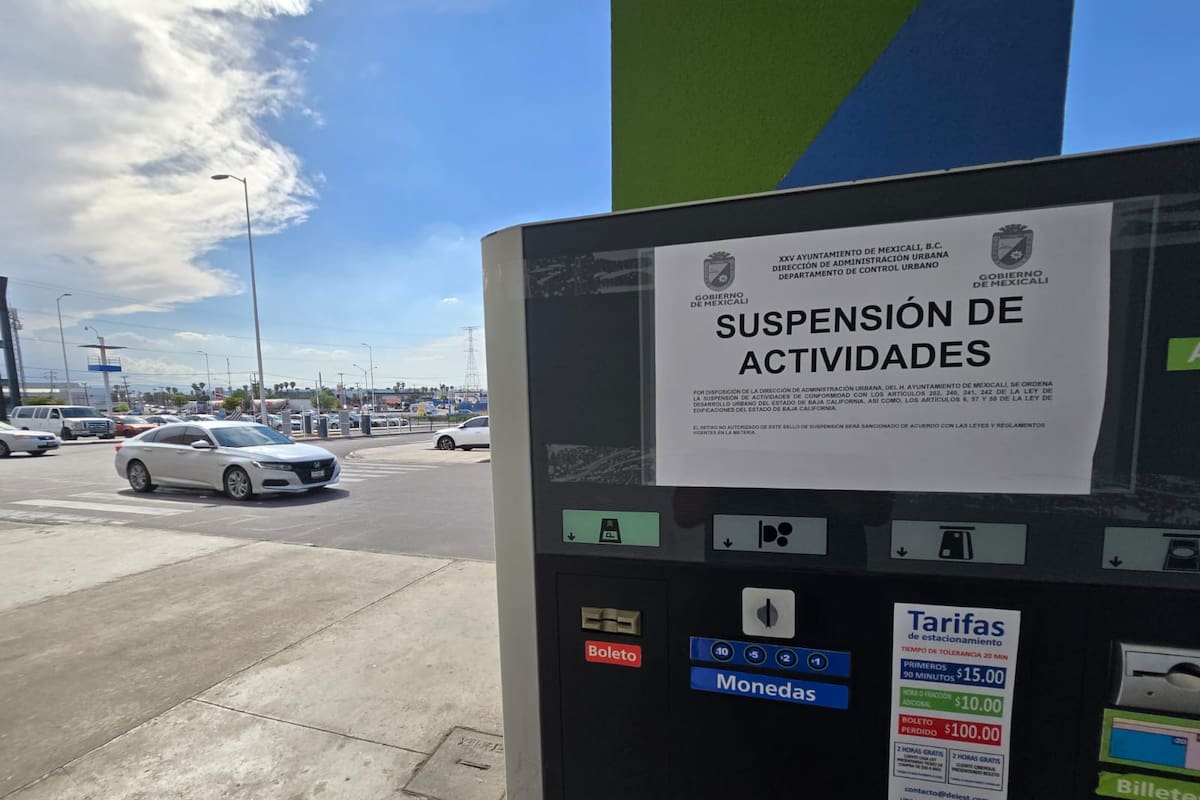 Plazas comerciales podrían perder patentes por no dar 40 minutos de estacionamiento: DAU