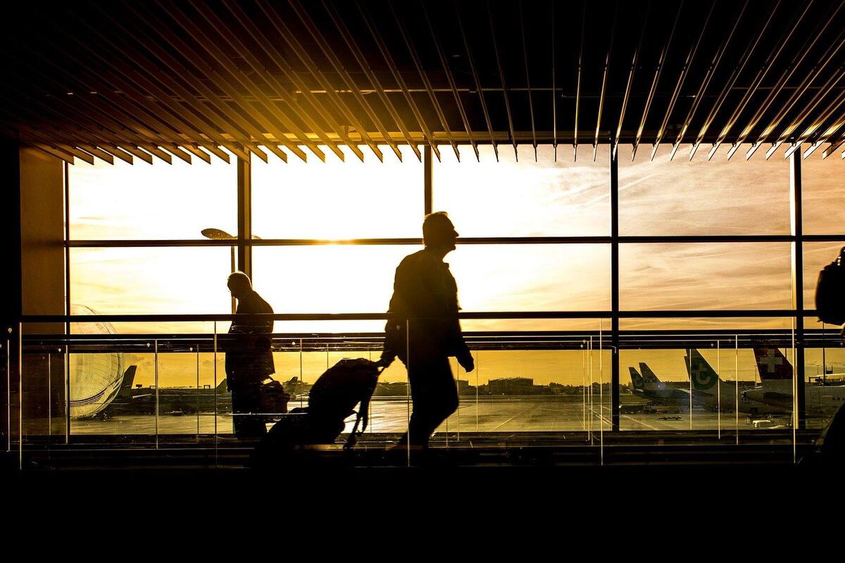 Sin vuelos Bolivia tras huelga de empleados de aeropuertos