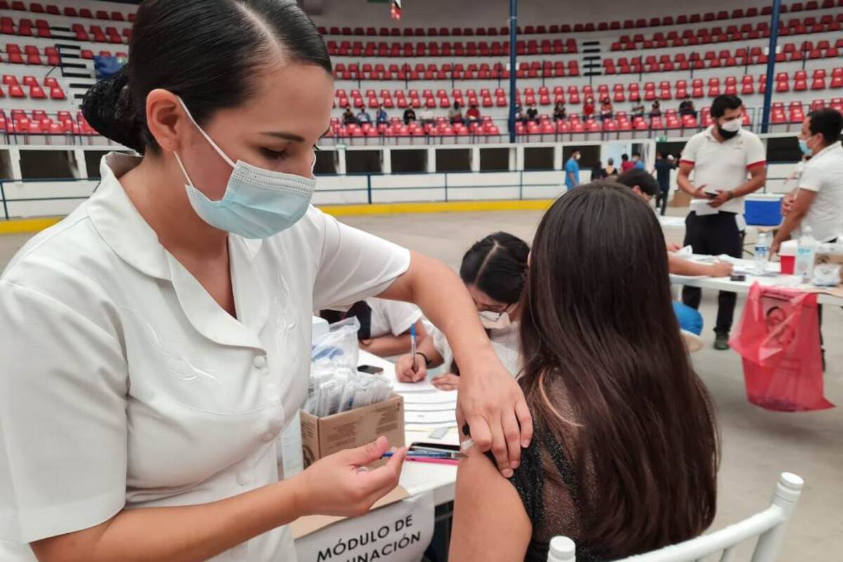 Invitan aplicarse vacuna contra Covid-19 a quienes no han recibido ninguna dosis