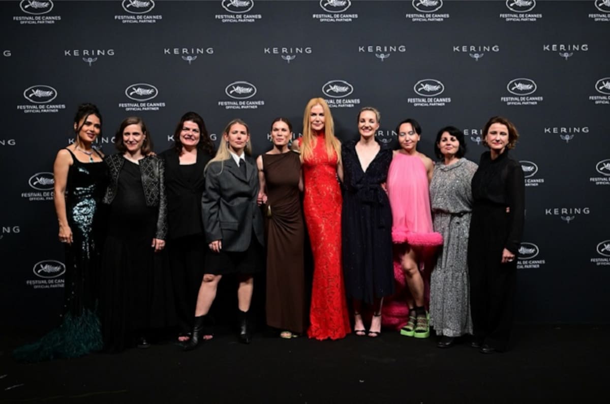 Durante la ceremonia se entregó del Premio Women in Motion a la actriz australiana, así como el reconocimiento a la directora brasileña Marianna Brennand con el Premio Emerging Talent.