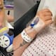 “Gas de la risa” mata a influencer británica tras inhalarlo