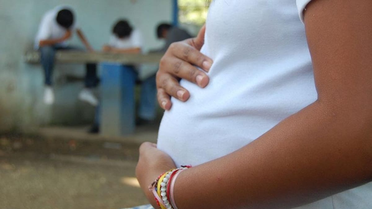 CDMX busca reducir 50% los embarazos adolescentes con talleres, ferias y acceso a anticonceptivos