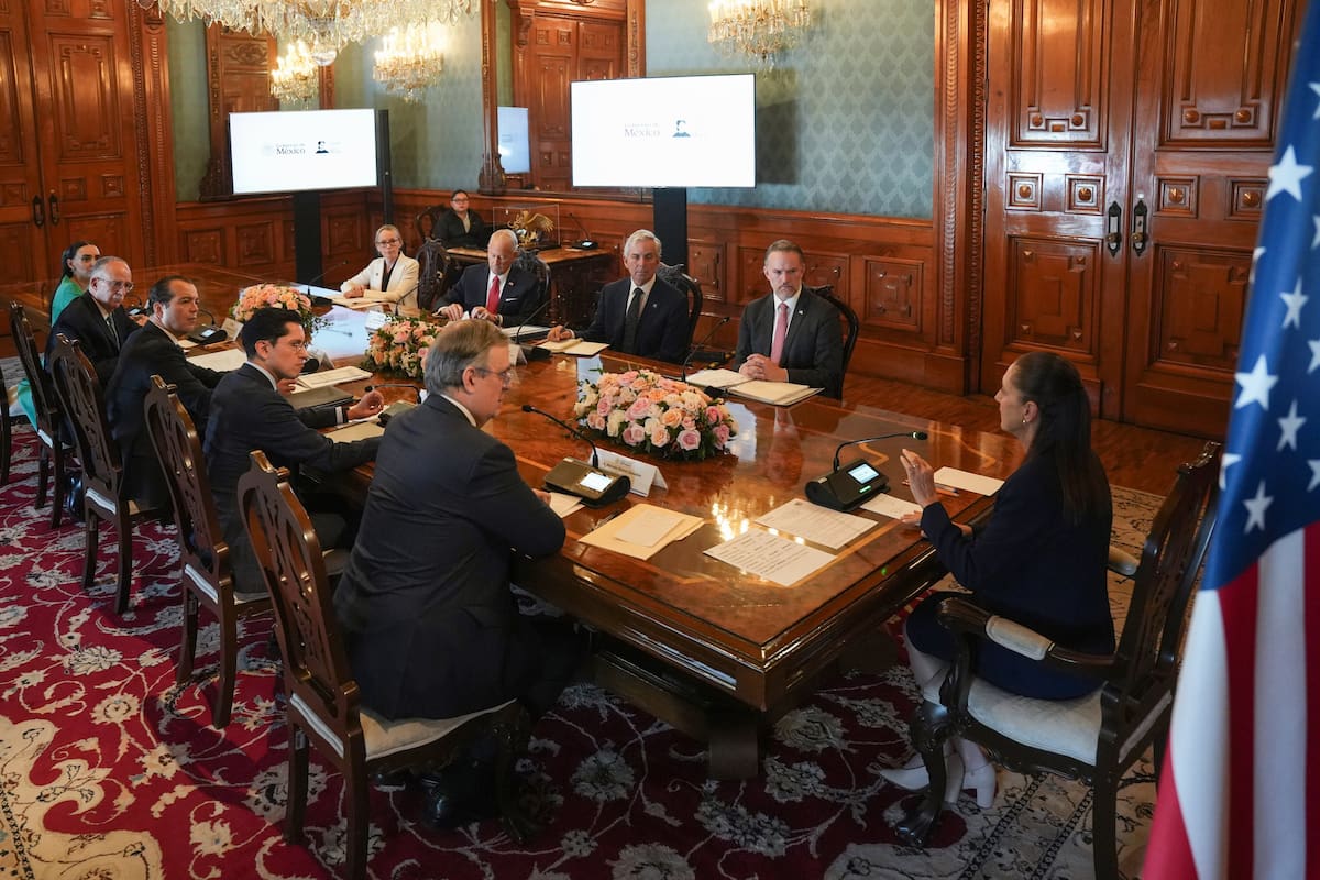Sheinbaum reporta avances en la revisión del T-MEC tras reunirse con Jamieson Greer. | Foto vía X: Claudiashein