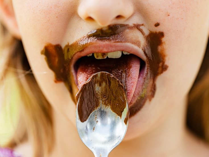 Qué dice tu lengua sobre tu salud y cuándo debes prestar atención, según expertos