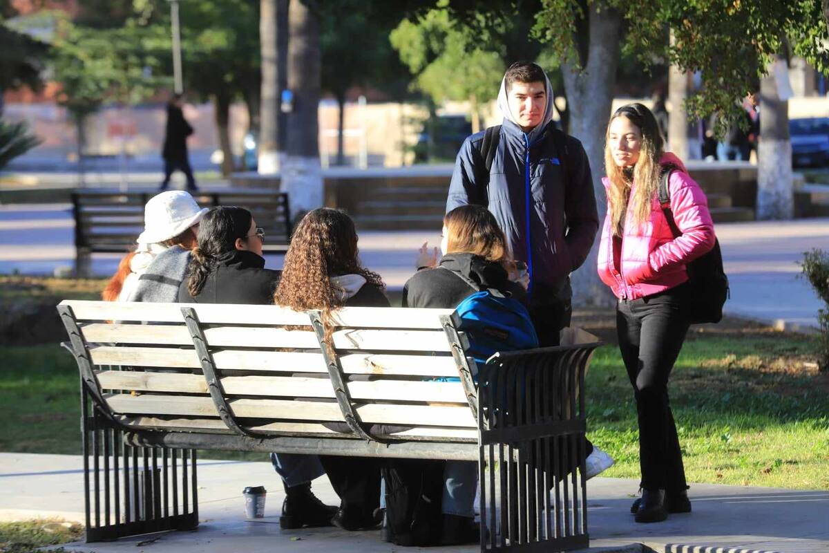 Son 55% de desempleados en México personas con preparación