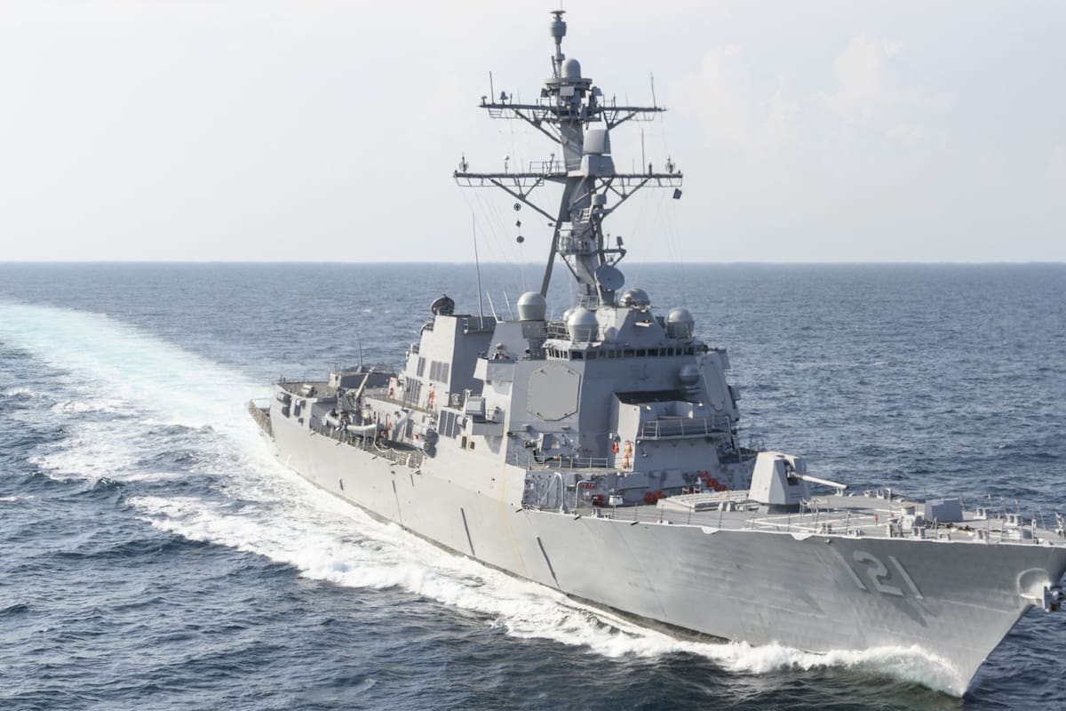 Irán desmiente entrada de destructores en el estrecho de Ormuz mientras crece la tensión por versiones sobre operación militar para retirar minas en una ruta clave del petróleo mundial