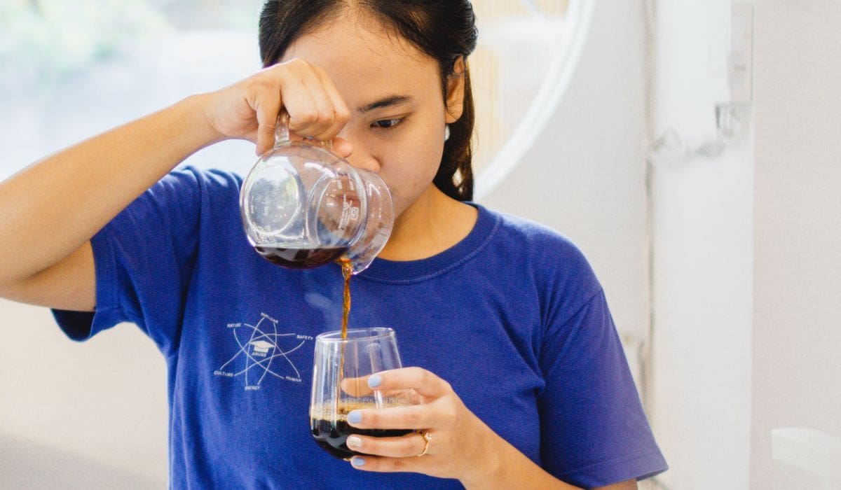 ¿Por qué el café a algunas personas les da sueño en lugar de despertarlas? La ciencia explica esta curiosa reacción
