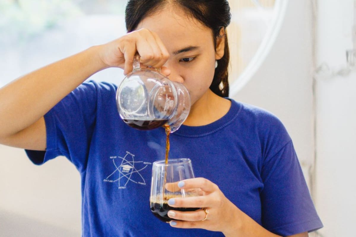 ¿Por qué el café a algunas personas les da sueño en lugar de despertarlas? La ciencia explica esta curiosa reacción