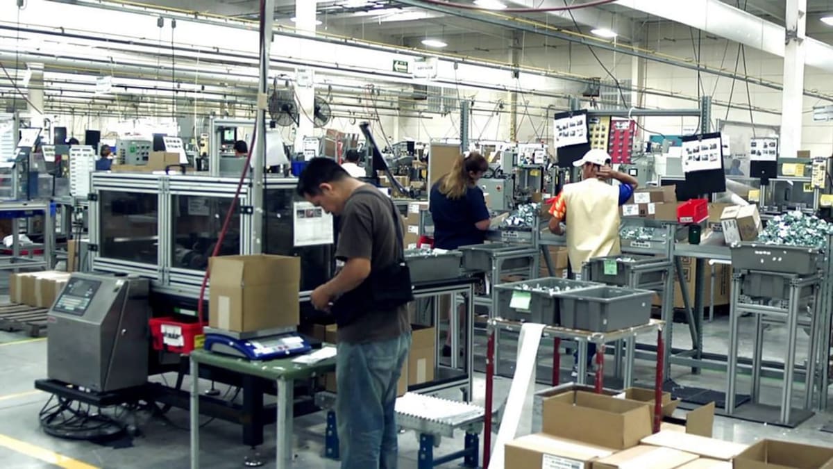 La llamada "Ley Silla" nació por una necesidad existente en varias unidades económicas, principalmente en el área de los supermercados. Foto: Archivo