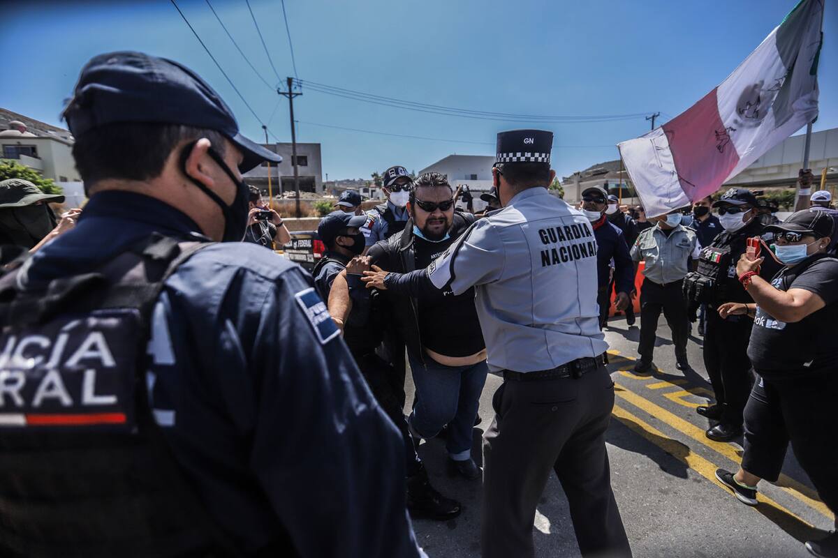 Piden confianza a vecinos afectados con cobro en caseta de Playas