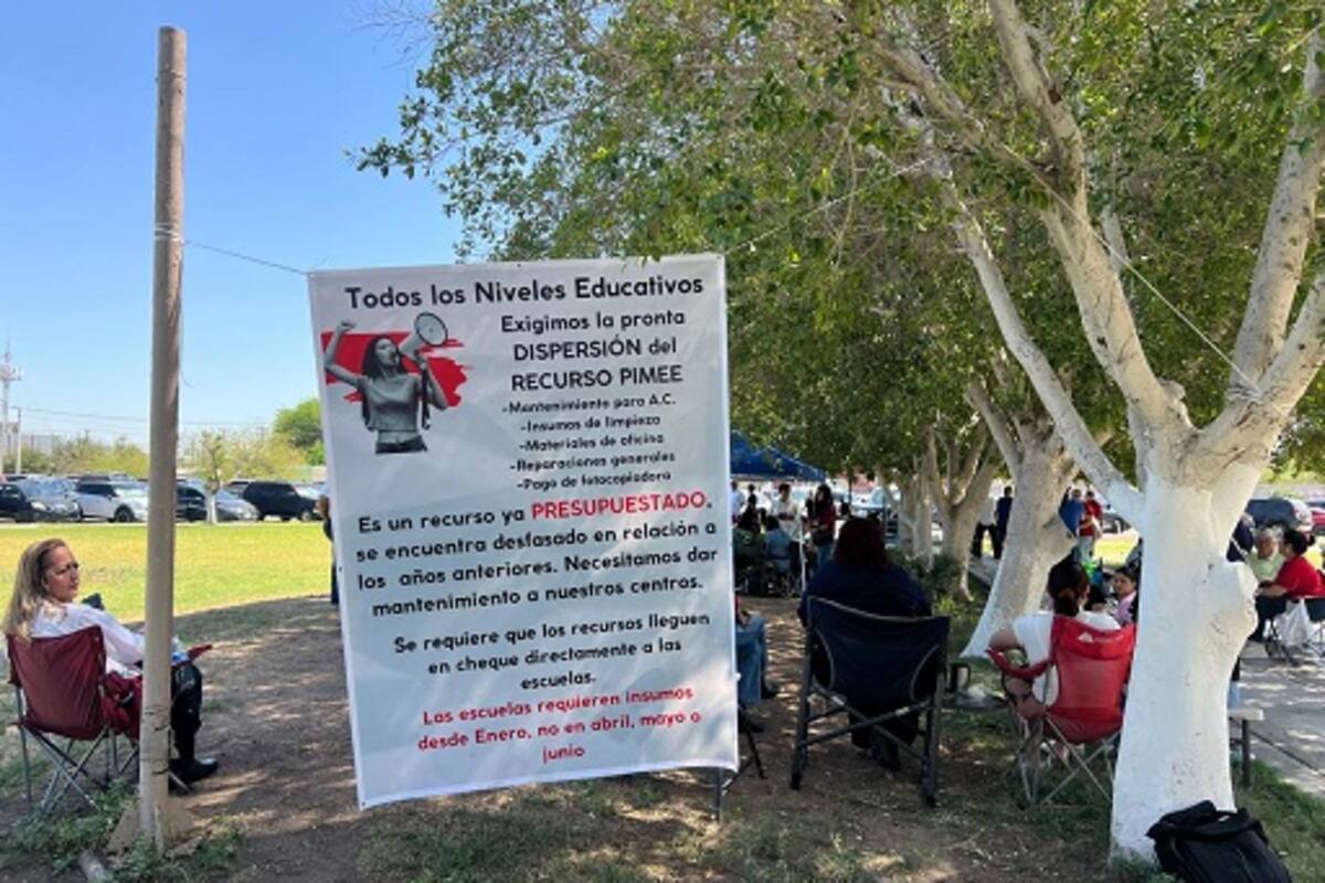 Se manifiestan maestros por falta de entrega del recurso PIMEE
