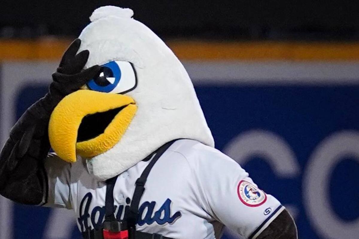 Águilas vs Sultanes inauguración