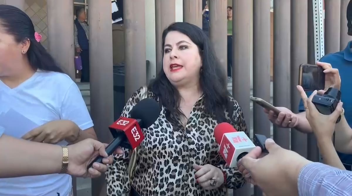 Personas afectadas acudieron a juzgados penales de Tijuana durante una audiencia relacionada con una exjueza señalada dentro de las investigaciones. Foto: Michelle Castillo