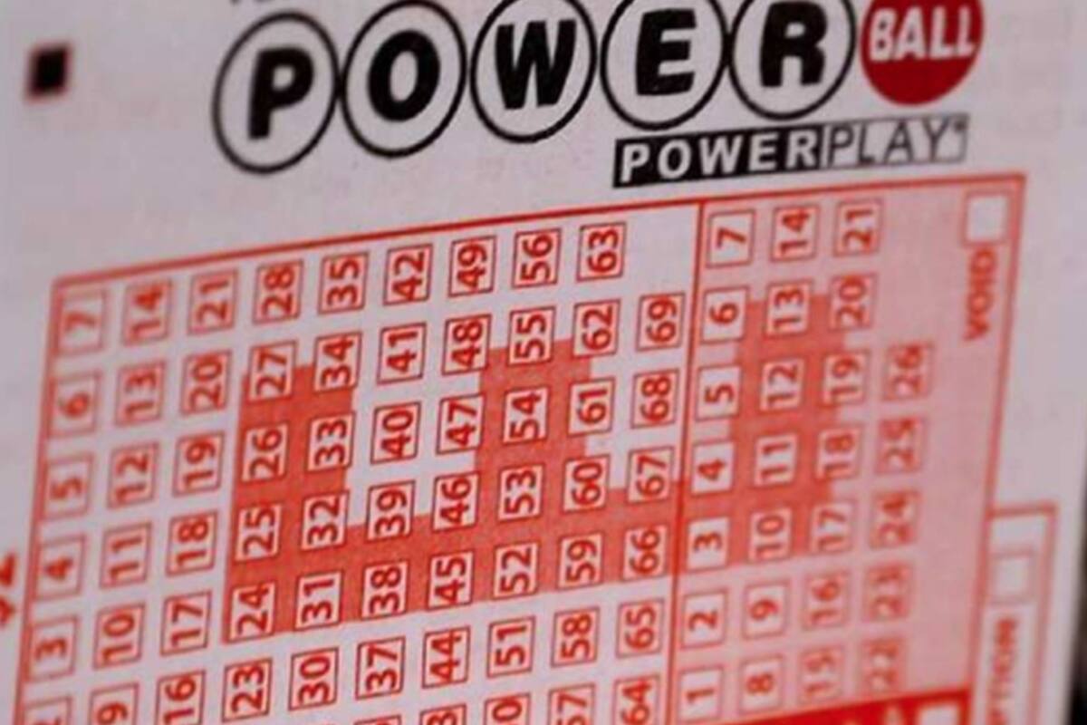 ¡Mexicanos listos para participar por los 6.5 mil millones de pesos del Powerball!
