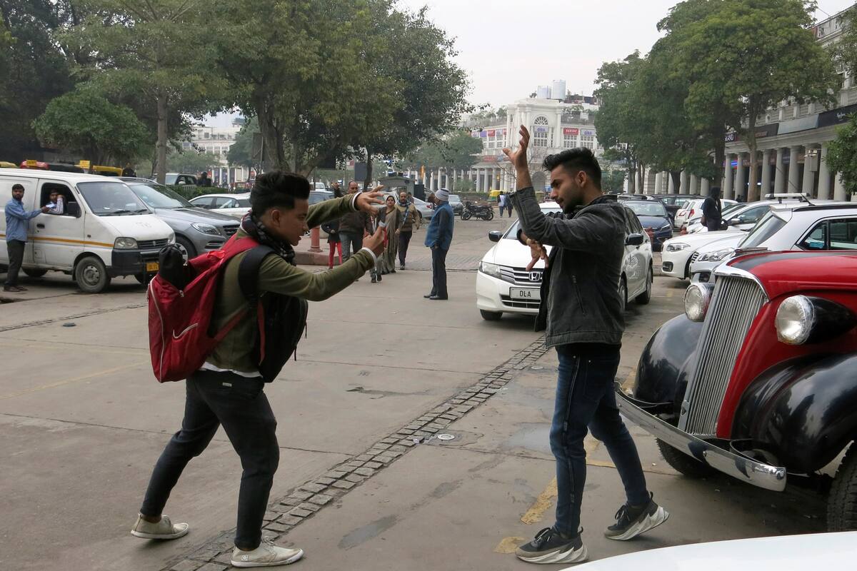 "Grabo con la esperanza de que mis vídeos se hagan virales", joven que usa 'Tik Tok'