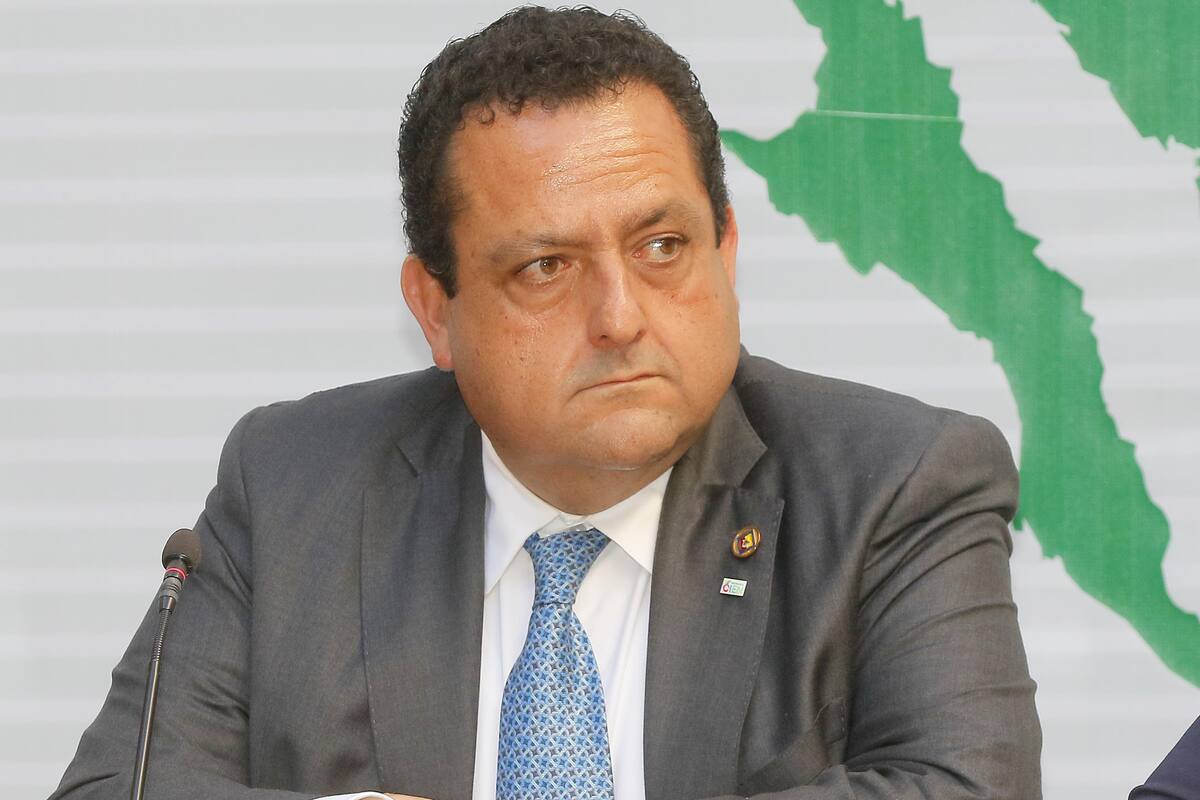 Se estima colapso hospitalario en BCS por contagios de Covid-19: Gobernador Mendoza Davis