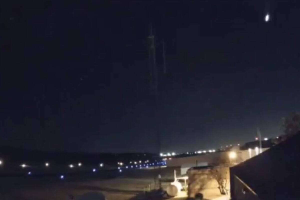 Captan intrigante "bola de fuego" sobre cielo de EU