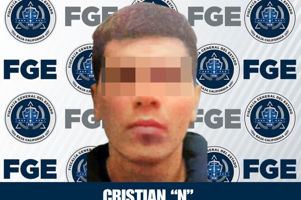 Vinculan a proceso a hombre por robo de vehículo y daños tras persecución