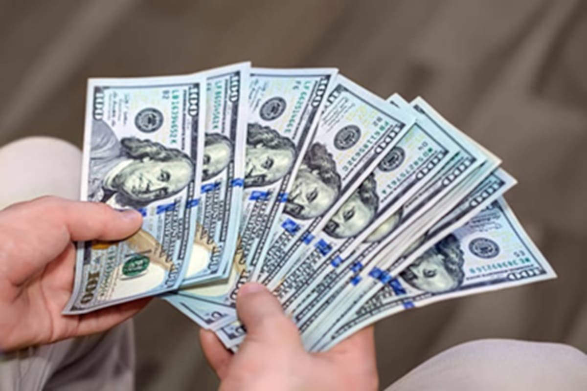 Dólar amanece por debajo de los 18 pesos esta Navidad